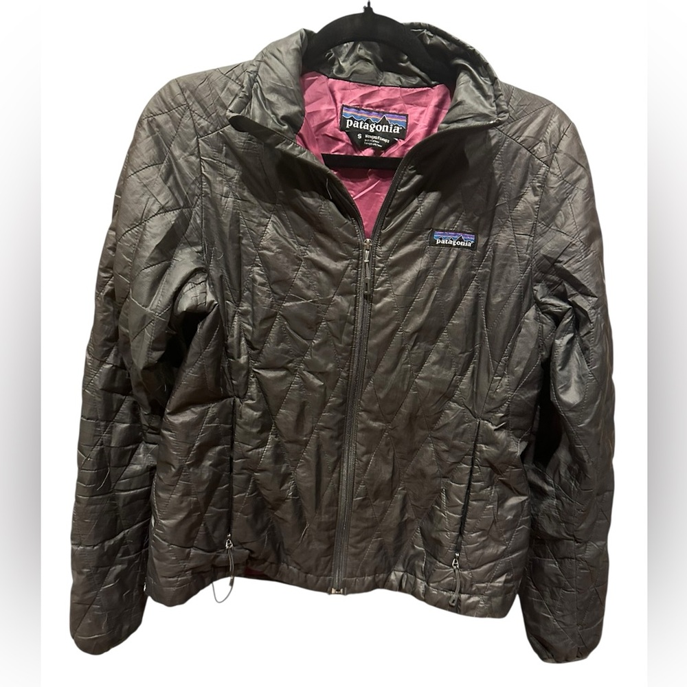Patagonia Women's Metallic Gray Puffer Jacket - Picture 3 of 9